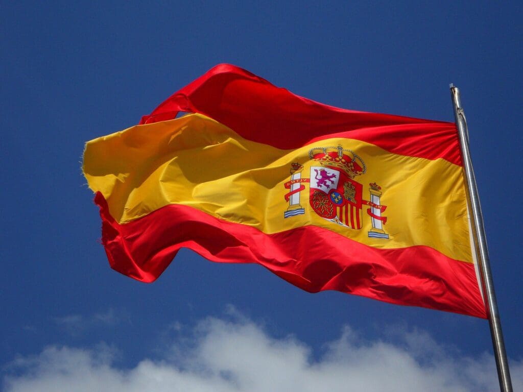 spaniens-verfassungsgericht-erklaert-ersten-lockdown-samt-ausgangssperre-fuer-illegal