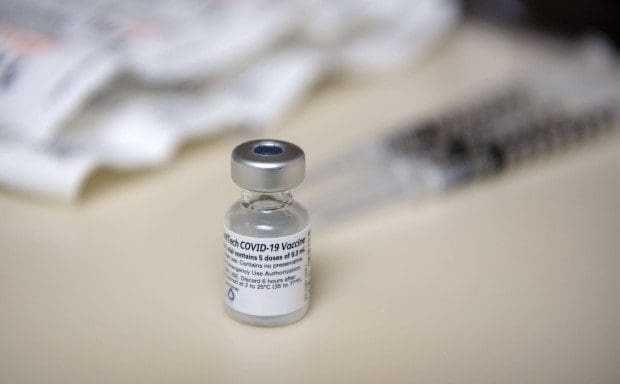 brisante-britische-studie-zur-wirkung-der-impfstoffe-–-regelmaessige-auffrischimpfungen-wohl-notwendig