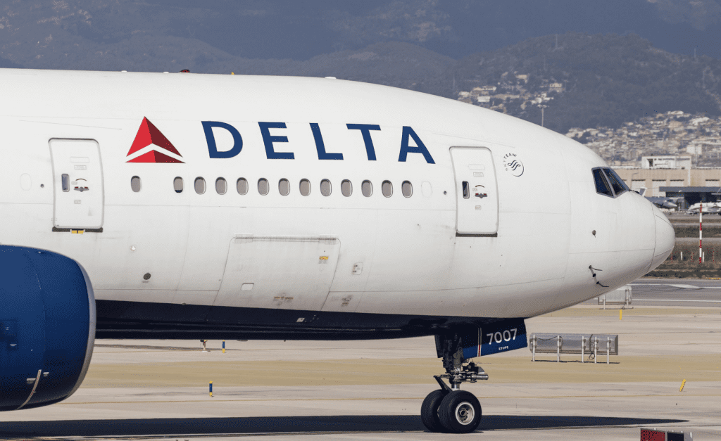 refuse-to-get-‘jabbed’?-pay-$200-health-insurance-surcharge-each-month,-delta-air-lines-tells-staff