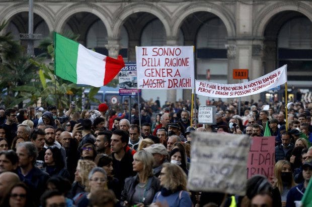 italien:-massenproteste-gegen-„green-pass“-dauern-an-–-draghi-unbeirrt