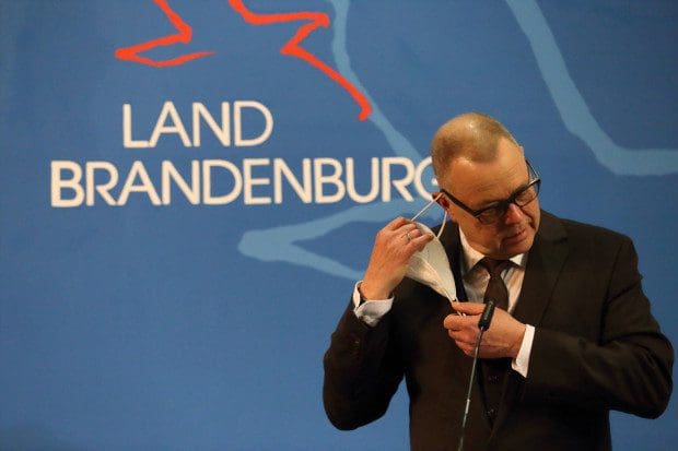 zwei-cdu-minister-in-brandenburg-fuer-lockerungen-und-gegen-impfpflicht