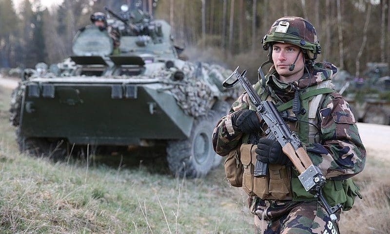 ungarn-entsendet-truppen-an-die-ukrainische-grenze