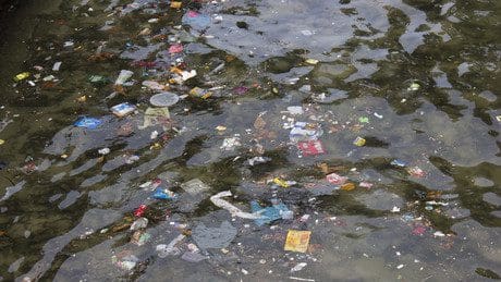 tiefsee-wird-zu-einem-„endlager-des-muells“-–-neue-studie-ueber-plastikverschmutzung-der-ozeane