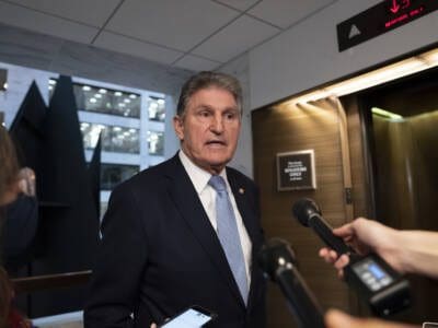 abandon-ship!-manchin-dodges-question-on-biden-2024,-‘we’ll-have-to-wait-and-see’