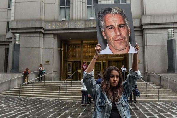 judge-who-signed-off-on-fbi-mar-a-lago-raid-warrant-once-quit-his-job-to-represent-jeffrey-epstein’s-associates