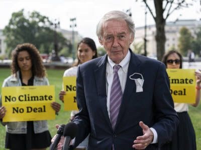 electric-ed:-watch-senator-markey-try-to-convince-americans-to-go-buy-an-electric-car