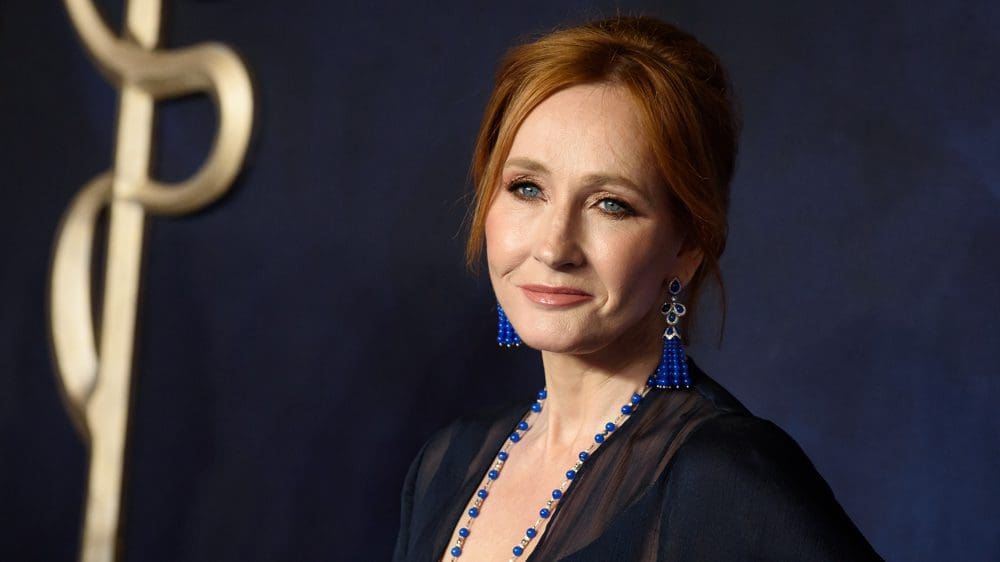 jk.-rowling-told-“you-are-next”-by-islamist-extremist-after-expressing-sympathy-for-rushdie