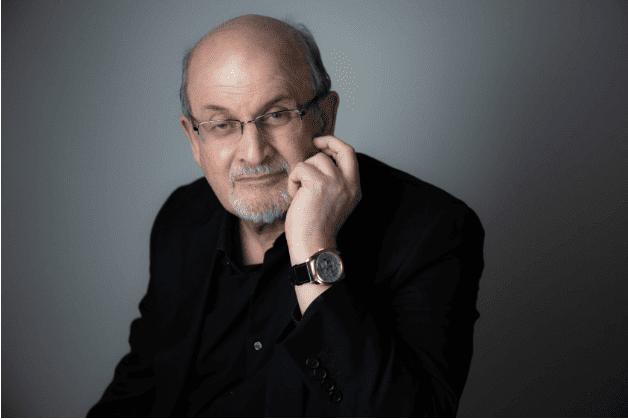 public-reading-in-new-york-to-show-solidarity-with-salman-rushdie