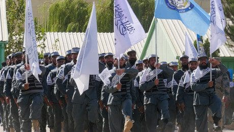 dutzende-tote-bei-heftigen-gefechten-zwischen-taliban-und-rebellengruppen-in-afghanistan