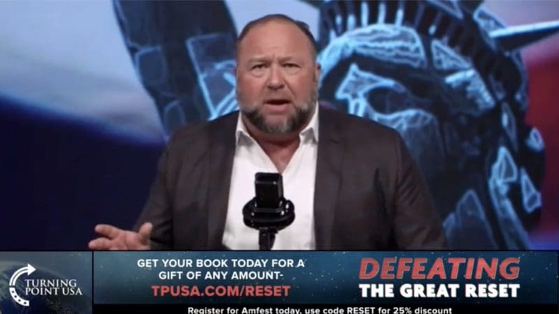 video:-alex-jones-receives-standing-ovation-at-tpusa-‘defeating-the-great-reset’-event