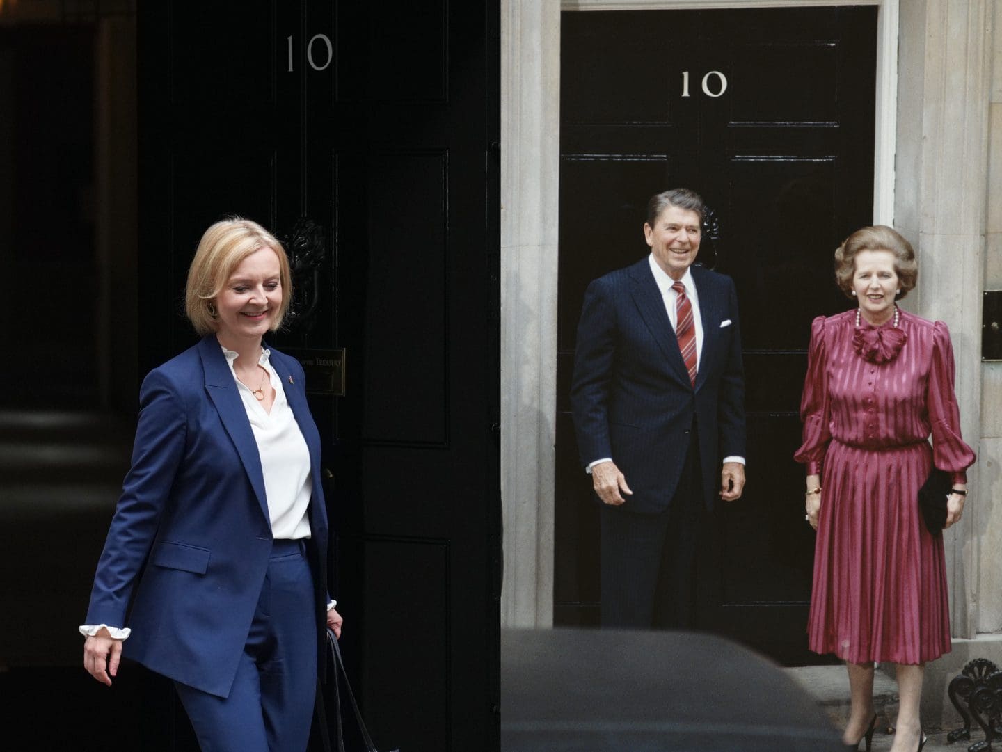 new-british-prime-minister’s-agenda-draws-comparisons-to-‘reaganomics’