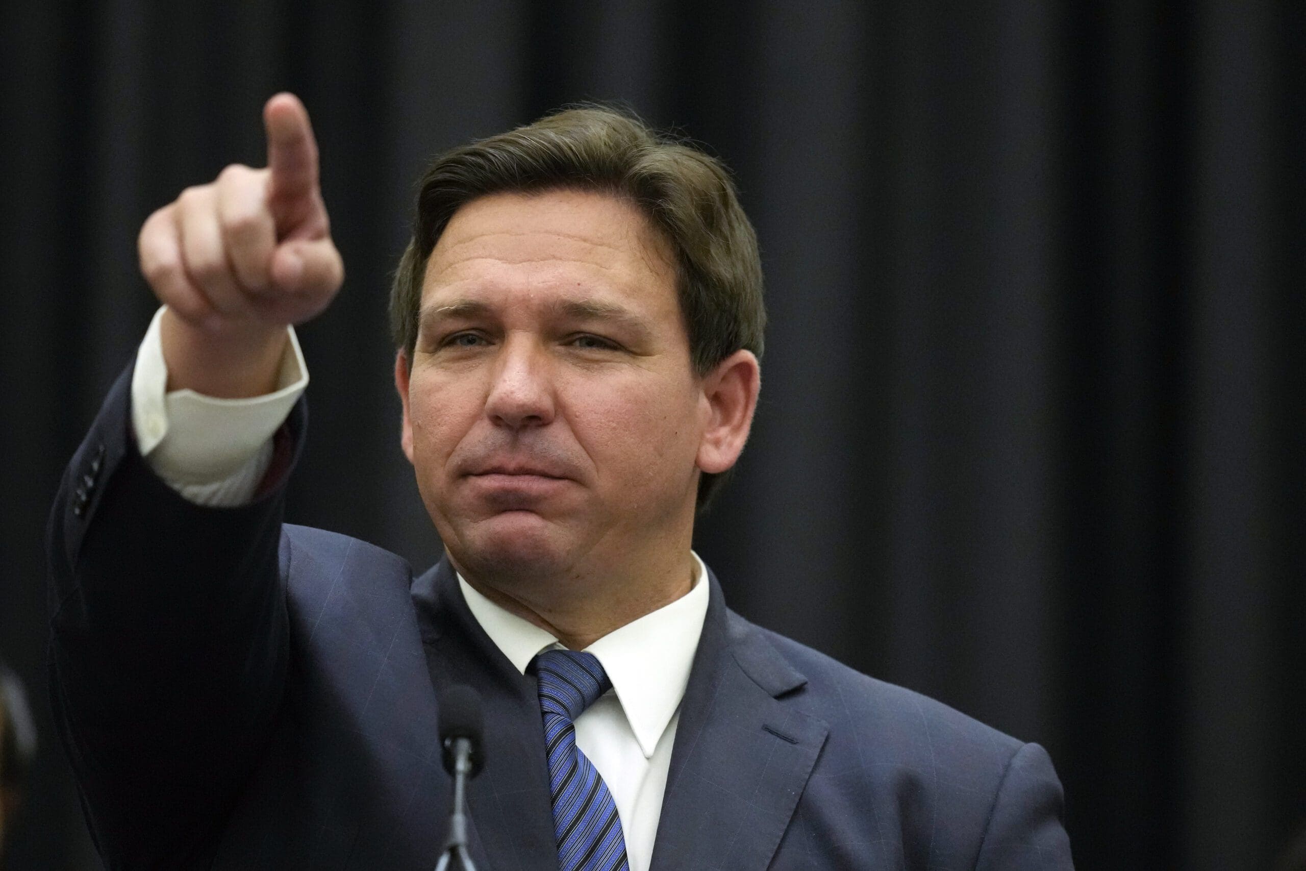 desantis-defends-early-hurricane-response-as-questions-mount-over-evacuations