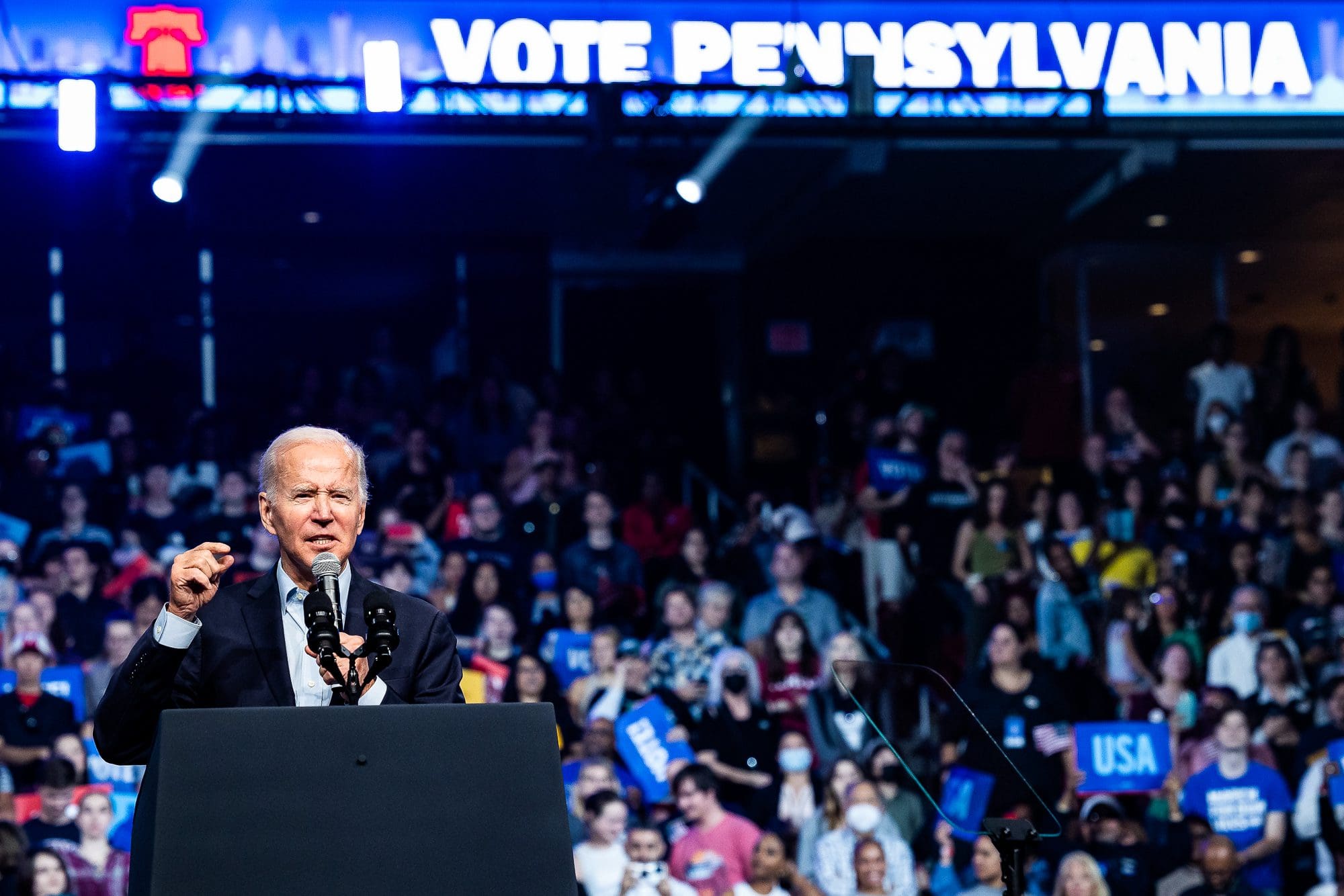 biden-closes-the-election-with-a-big-roll-of-the-dice
