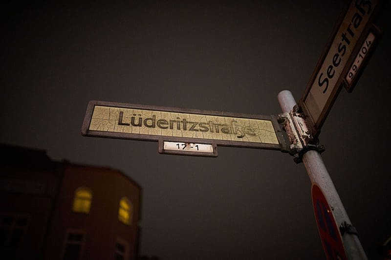 berliner-umbenennungswahn-trifft-luederitzstrasse-und-nachtigalplatz