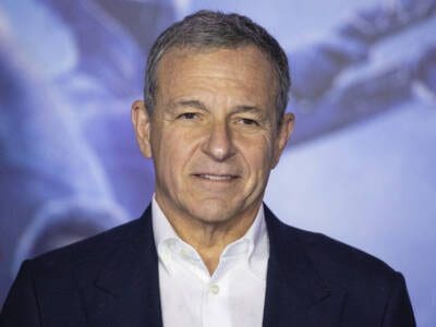 disney’s-sorry!-iger-regrets-company’s-battle-with-desantis,-‘florida-very-important-to-us’