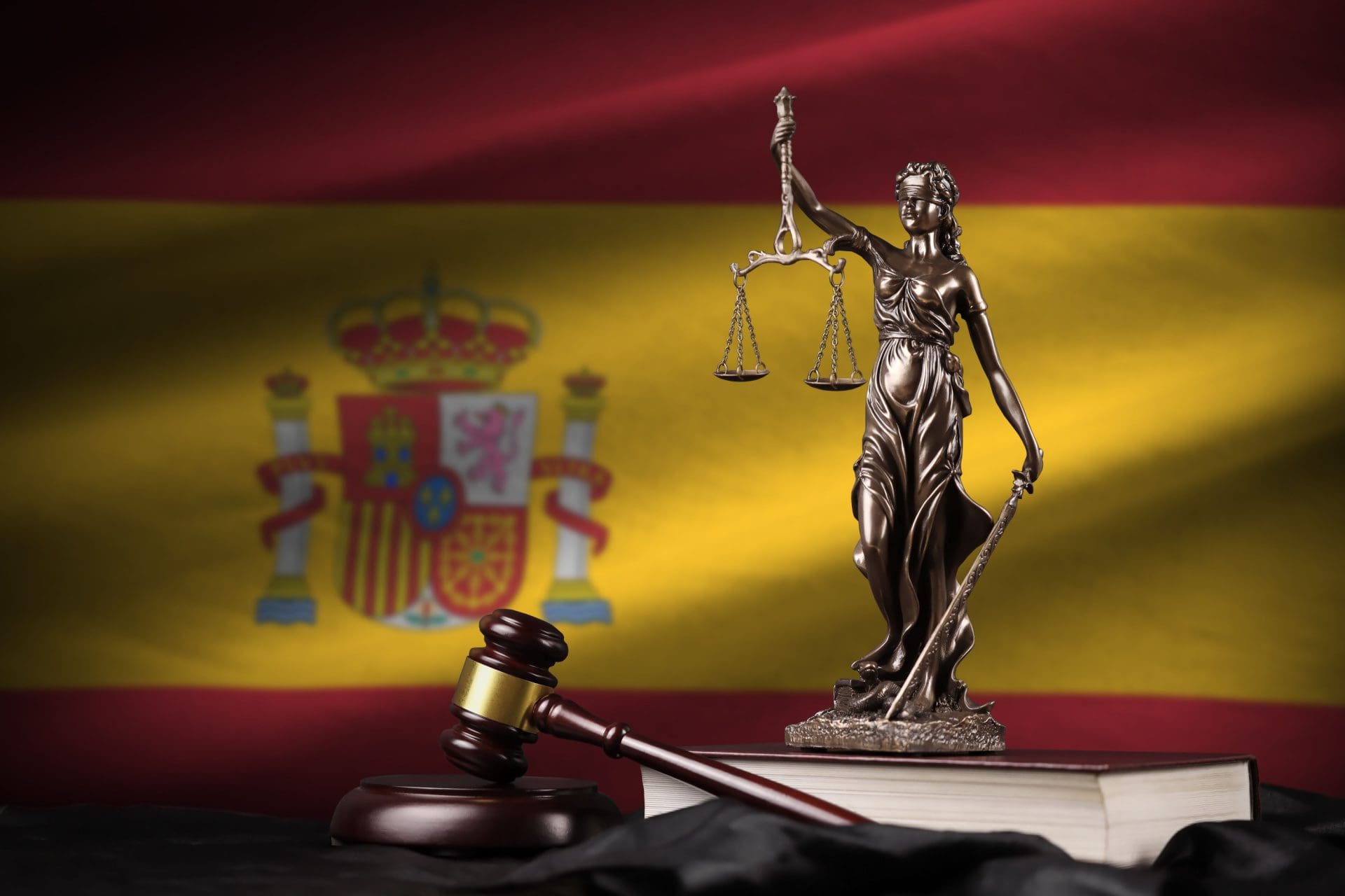 spanien-schafft-die-gewaltenteilung-ab