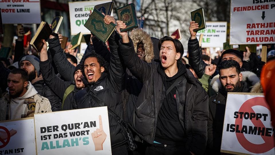 das-haben-sie-uns-ins-land-geholt:-„islamisten“-demo-in-hamburg