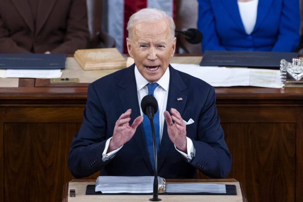 biden-paints-rosy-picture-of-the-economy-before-state-of-the-union-here’s-the-real-story.