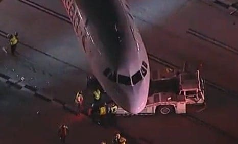 plane-collides-with-shuttle-bus-at-lax,-hospitalizing-four