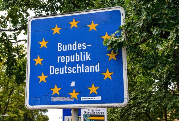 cdu-landrat-von-goerlitz:-asylbewerber-ohne-papiere-nach-deutschland-kommen-lassen