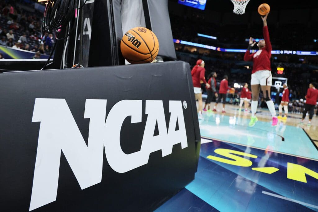 as-march-madness-begins,-lawmakers-look-to-bolster-college-athletes‘-rights