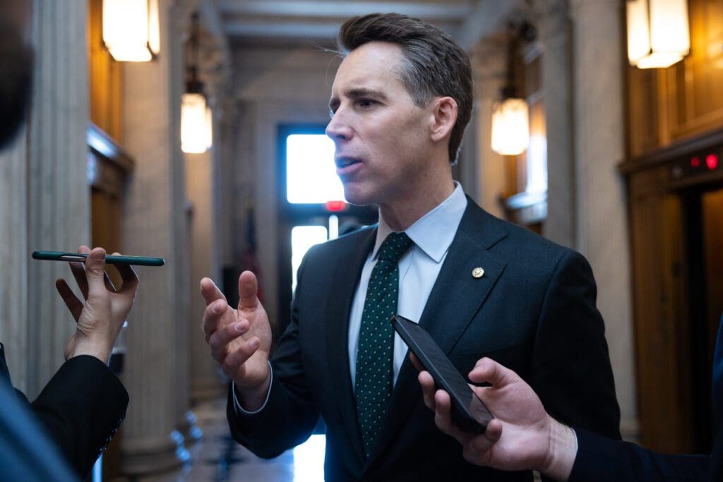 hawley-leads-new-push-on-chinese-trade-status