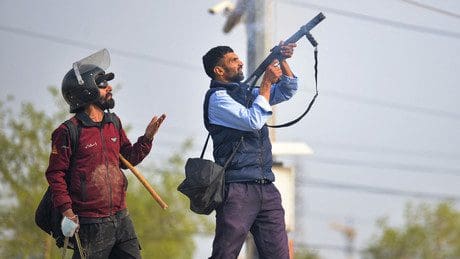 eskalation-in-pakistan:-terrorvorwuerfe-gegen-imran-khan