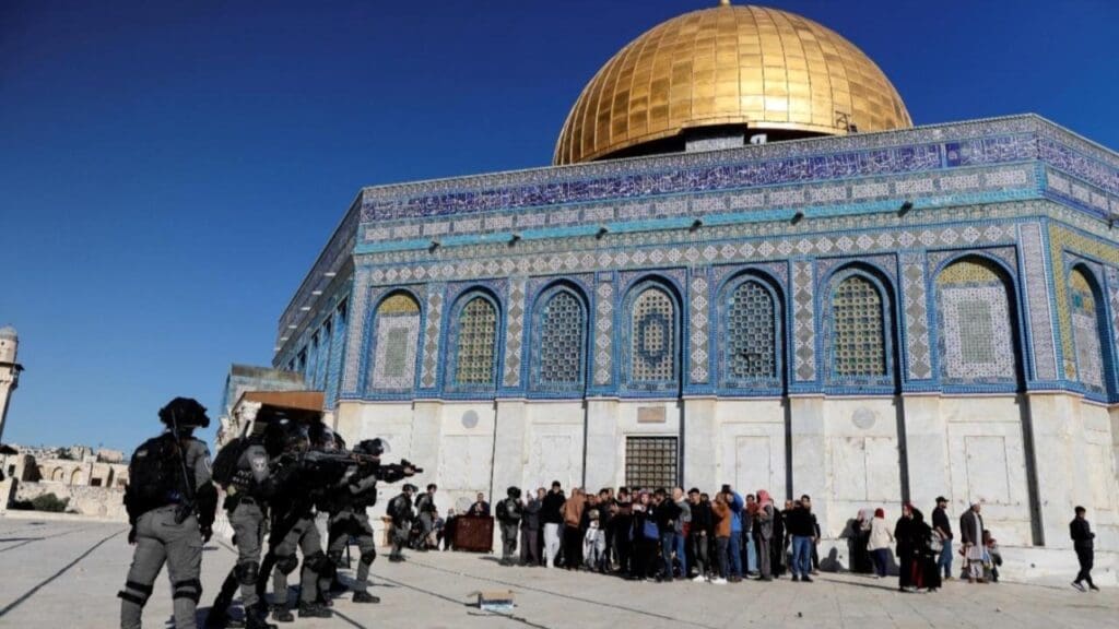 israeli-raids-on-al-aqsa-mosque-persist-through-ramadan