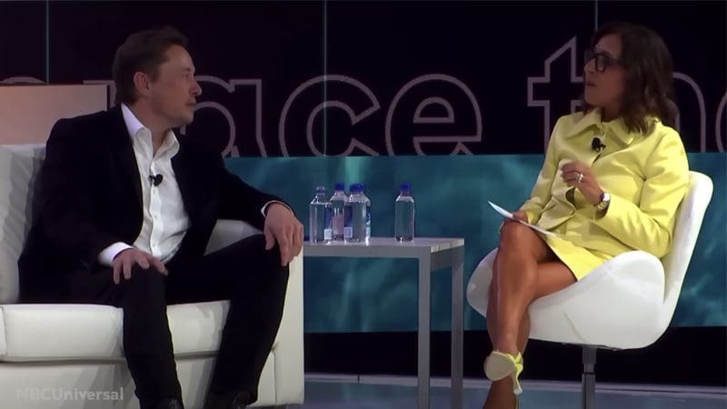 elon-musk-engages-in-a-debate-with-yaccarino,-his-twitter-ceo-selection,-on-the-topic-of-free-speech