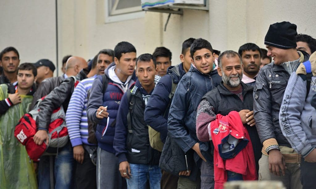 kaum-arbeitsintegration-von-„fluechtlingen“:-offizielle-zahlen-zu-fachkraeften-zeigen-misere