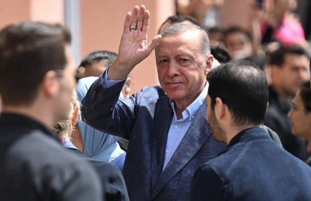 erdogan-verliert-absolute-mehrheit:-westler-erzielen-etappensieg-in-der-tuerkei