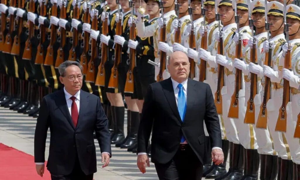 russischer-premierminister-lobt-chinesische-beziehungen-angesichts-von-„druck“-aus-dem-westen
