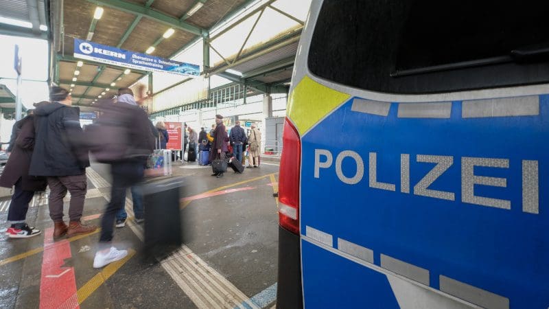deutschland-drunk-somali-attacks-riders-workers-at-train-station