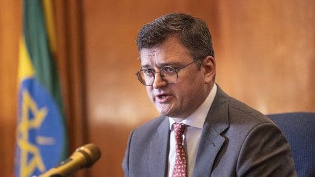 ukraine-krieg-aussenminister-kuleba-fordert-afrikanische-staaten-auf-ihre-neutralitaet-aufzugeben