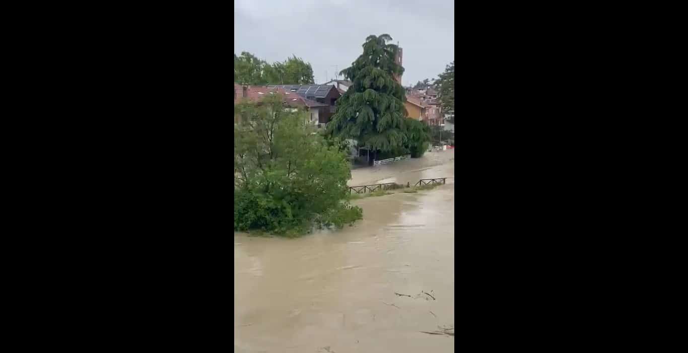 italienische-ueberschwemmungen-verursacht-durch-„ereignis-von-einem-200-jahre“:-experten
