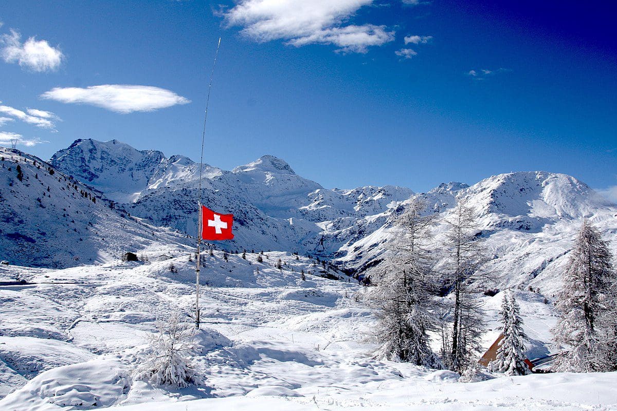 schweiz-parlament-gegen-waffenlieferung-volksabstimmung-zu-covid-und-klima