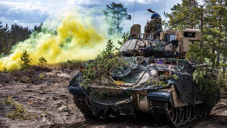 medien-ukrainische-armee-verliert-15-prozent-der-gelieferten-us-bradley-schuetzenpanzer
