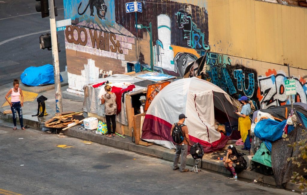 los-angeles-obdachlosigkeit-um-10%-gestiegen,-zaehlung-2023-zeigt