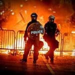 frankreich-ist-gefallen-patriots-gestuermt-internet-zensiert-polizeigewerkschaft-droht-„morgen-werden-wir-widerstand-leisten“-gegen-„wilde-horden