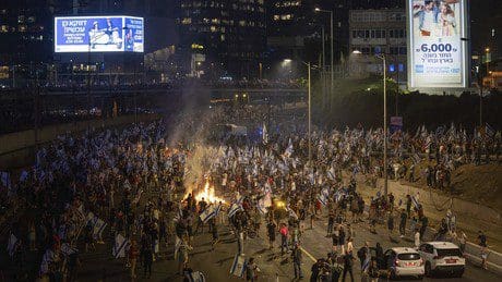 proteste-in-tel-aviv:-tausende-menschen-nach-ruecktritt-des-polizeichefs-auf-den-strassen