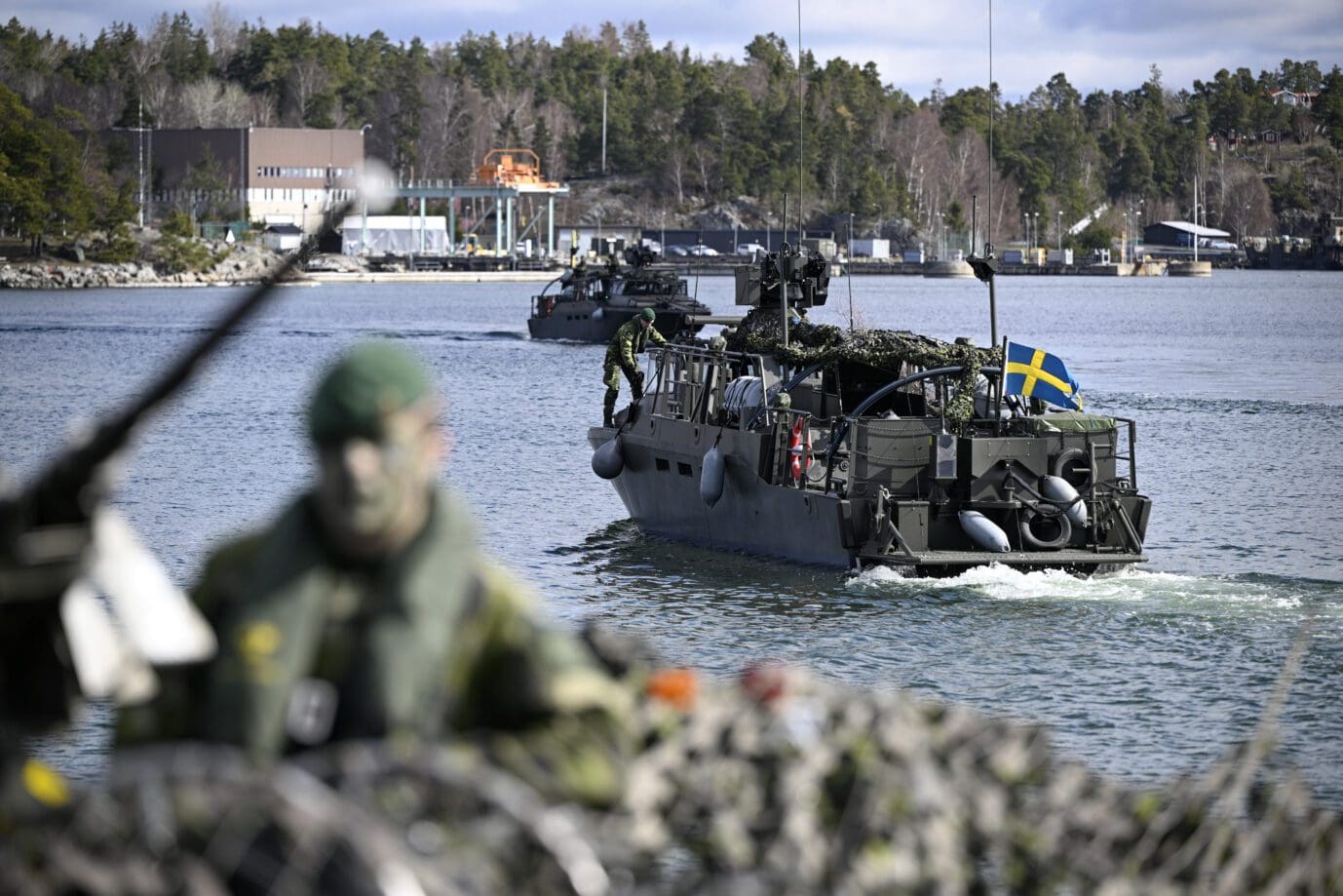 festung-im-norden:-schweden-staerkt-die-nato-erheblich-mit-ikea-und-stridsvagn