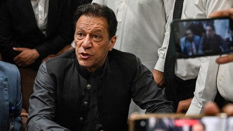 pakistan-beschuldigt-imran-khan-erneut-wegen-der-offenlegung-von-staatsgeheimnissen