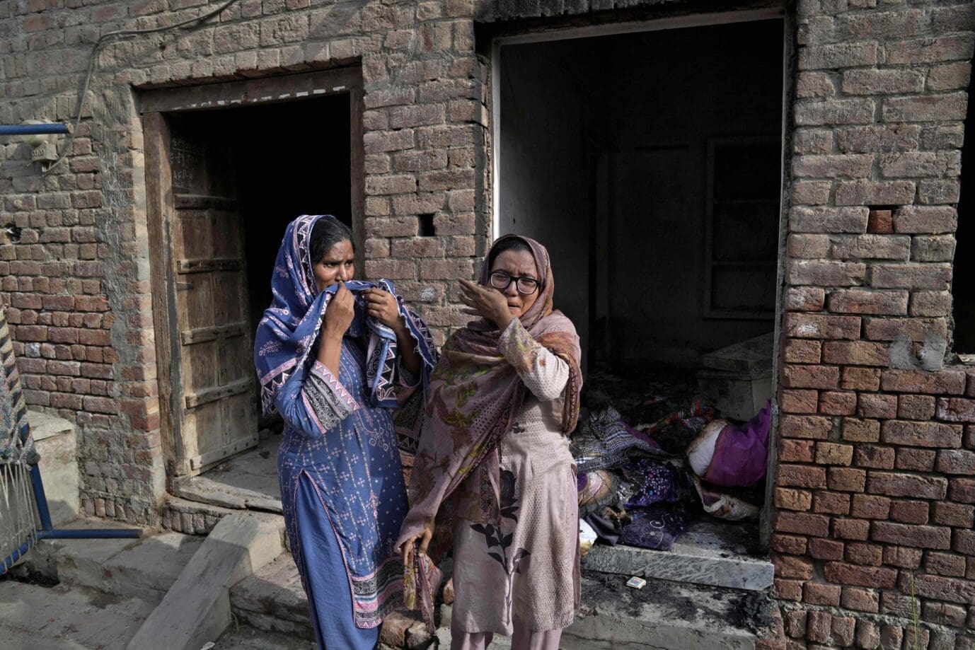 jaranwala:-muslimische-menschenmenge-zerstoert-pakistanisches-christenviertel