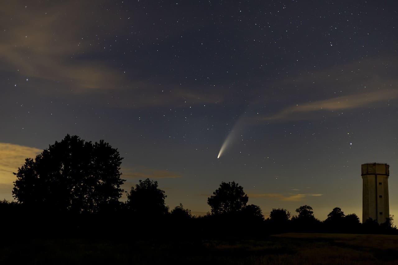 neu-entdeckter-komet-am-wochenende-am-nachthimmel-sichtbar