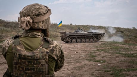 medienbericht:-ukraine-stoppt-angriff-aufgrund-mangelnder-faehigkeit,-in-grossen-einheiten-zu-kaempfen