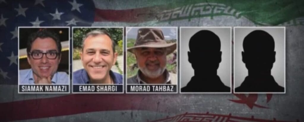 5-amerikaner,-die-von-iran-freigelassen-wurden,-landen-im-rahmen-eines-gefangenenaustauschs-in-katar