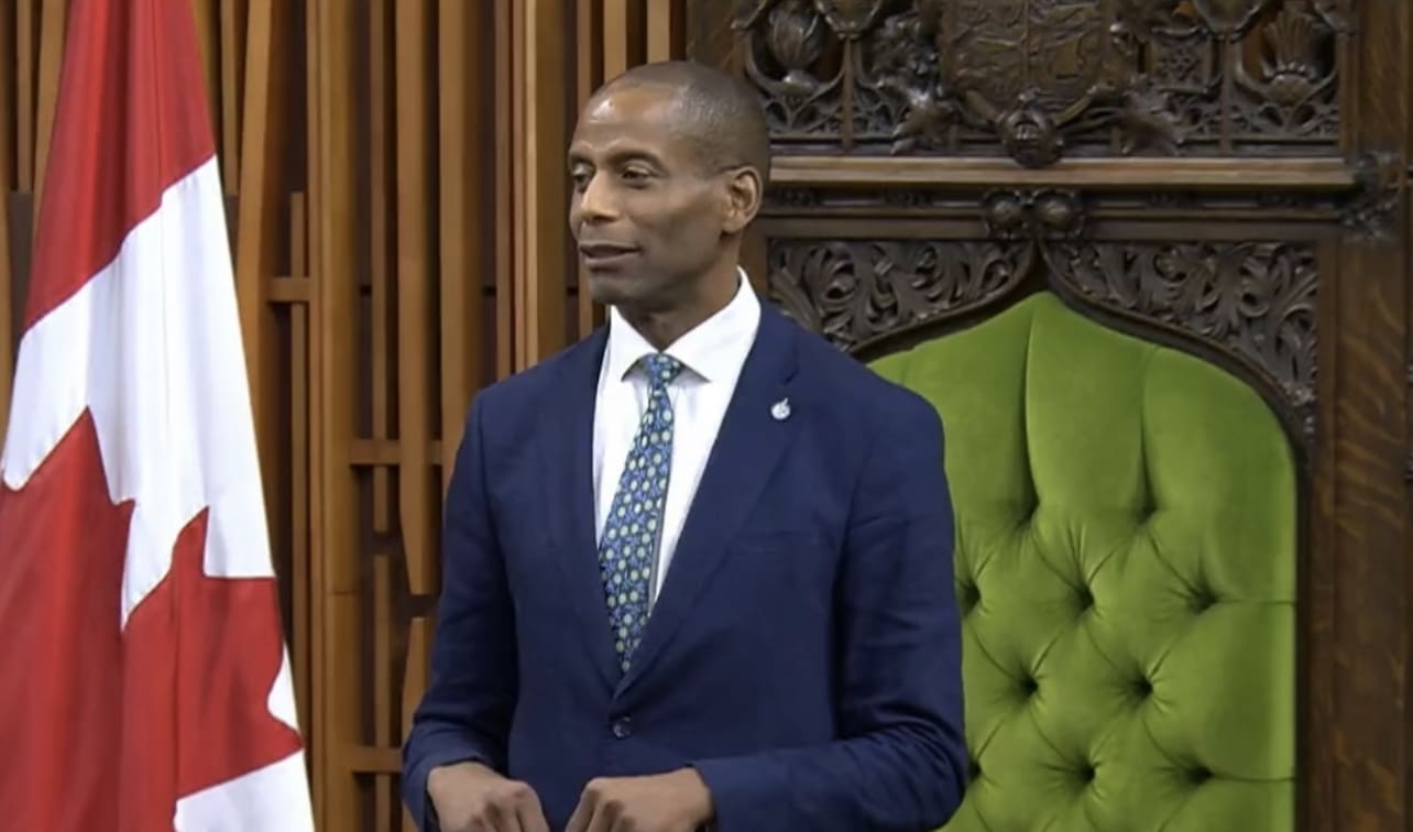 kanada-waehlt-greg-fergus-als-ersten-schwarzen-parlamentssprecher