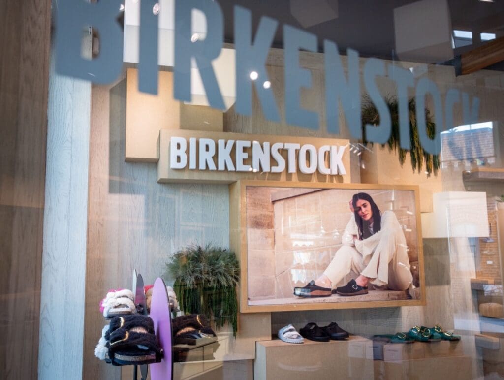 birkenstock-erleidet-holprigen-start-bei-wall-street-debuet