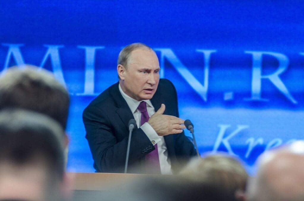 putin-spricht-mit-netanyahu-ueber-den-konflikt-mit-hamas:-kreml