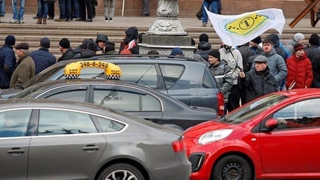 kiew:-entlassener-taxifahrer,-der-russisch-sprach,-aeussert-sich-zum-vorfall